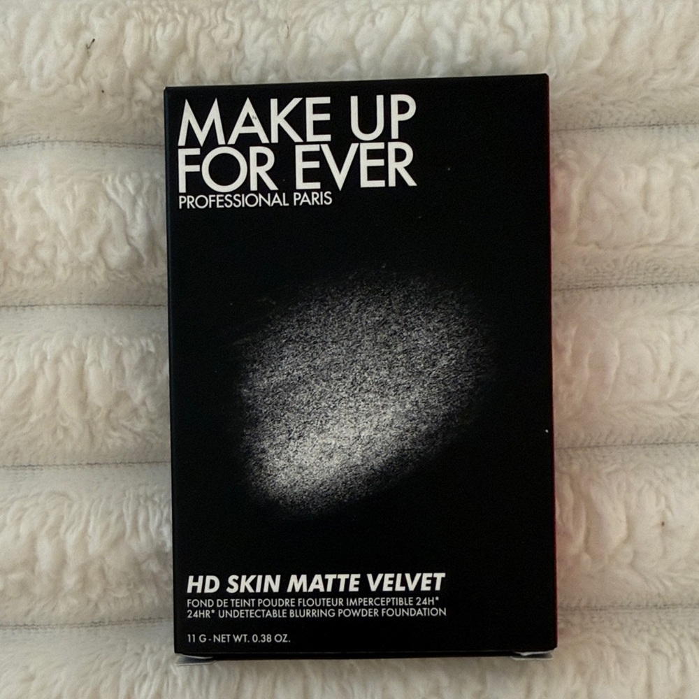 Makeup Forever HD Skin Matte Velvet Foundation